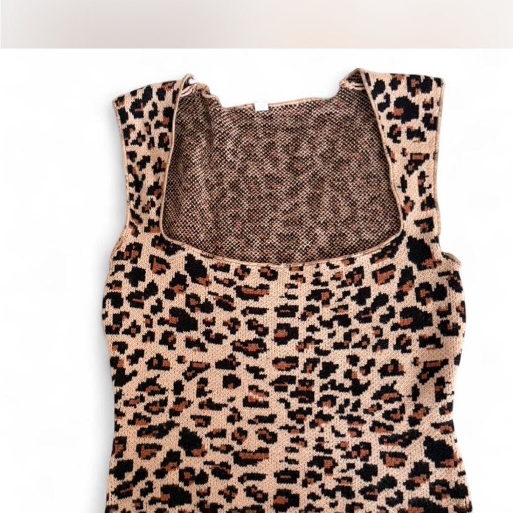 Forever 21 Animal Print and Camel Buttoned Tank Tops - Picture 5 of 6